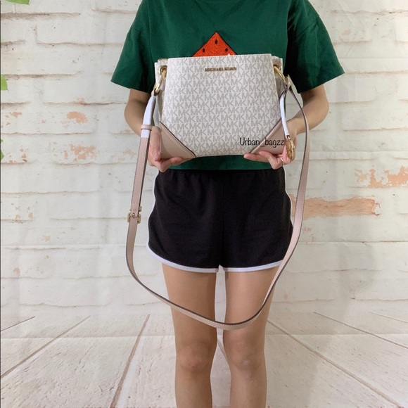 Michael Kors Nicole Large Triple Compartment Bag - Picture 4 of 9